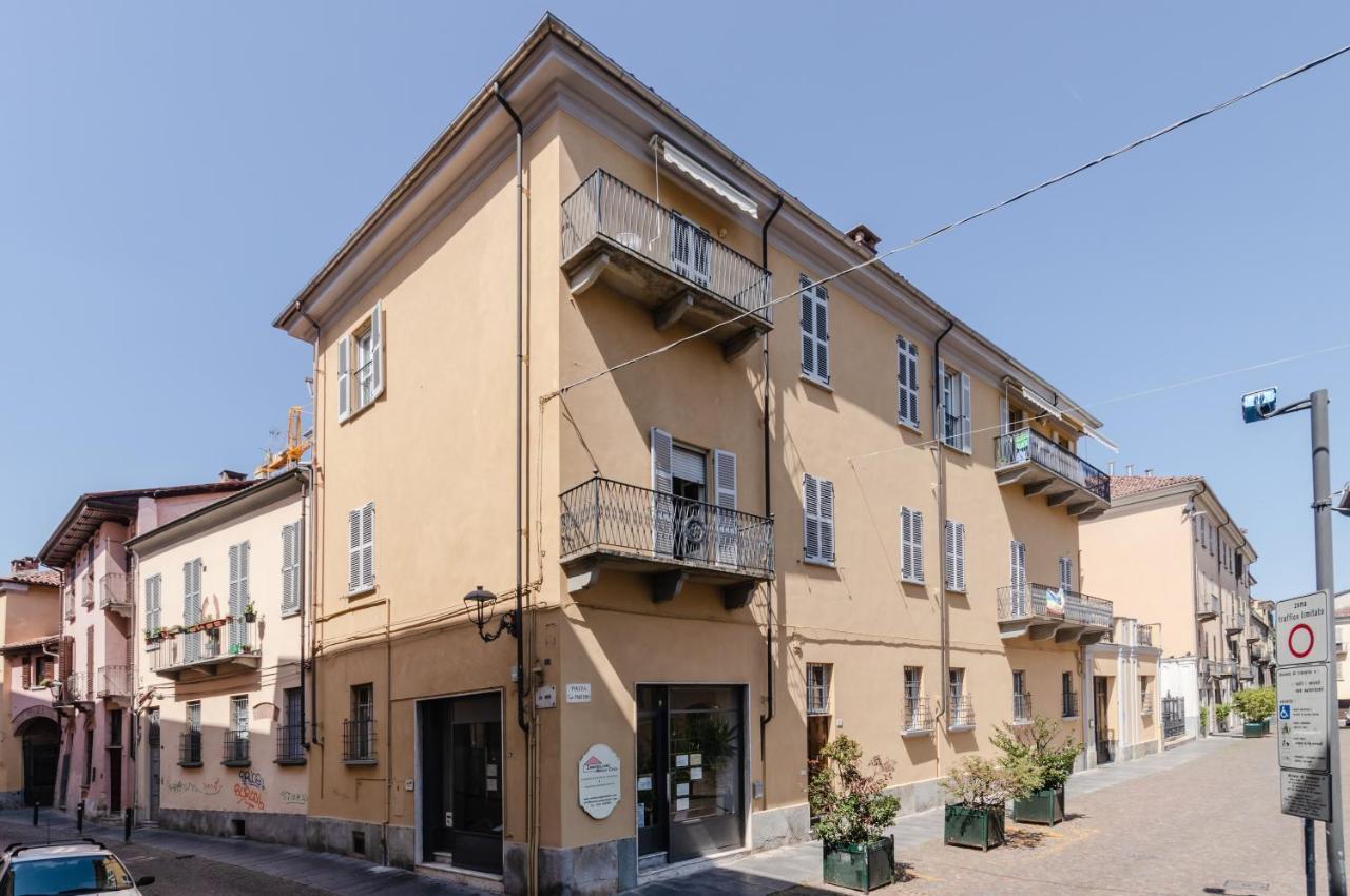 San Martino Modern & Elegant Flat Lägenhet Asti Exteriör bild